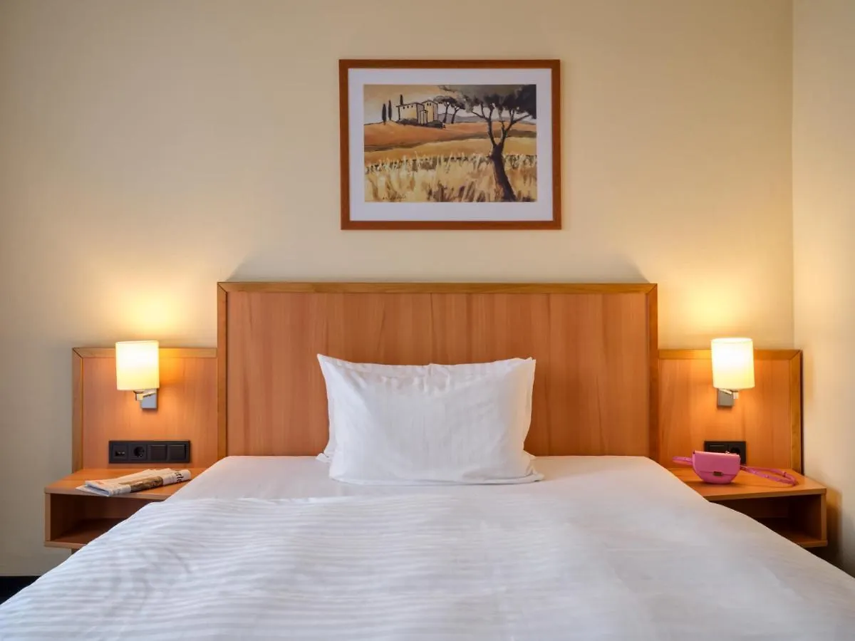 Intercityhotel Бремен 4*,  Германия